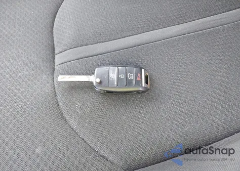 2017 Kia Optima Lx z USA, uszkodzony, nr VIN 5XXGT4L34HG144860